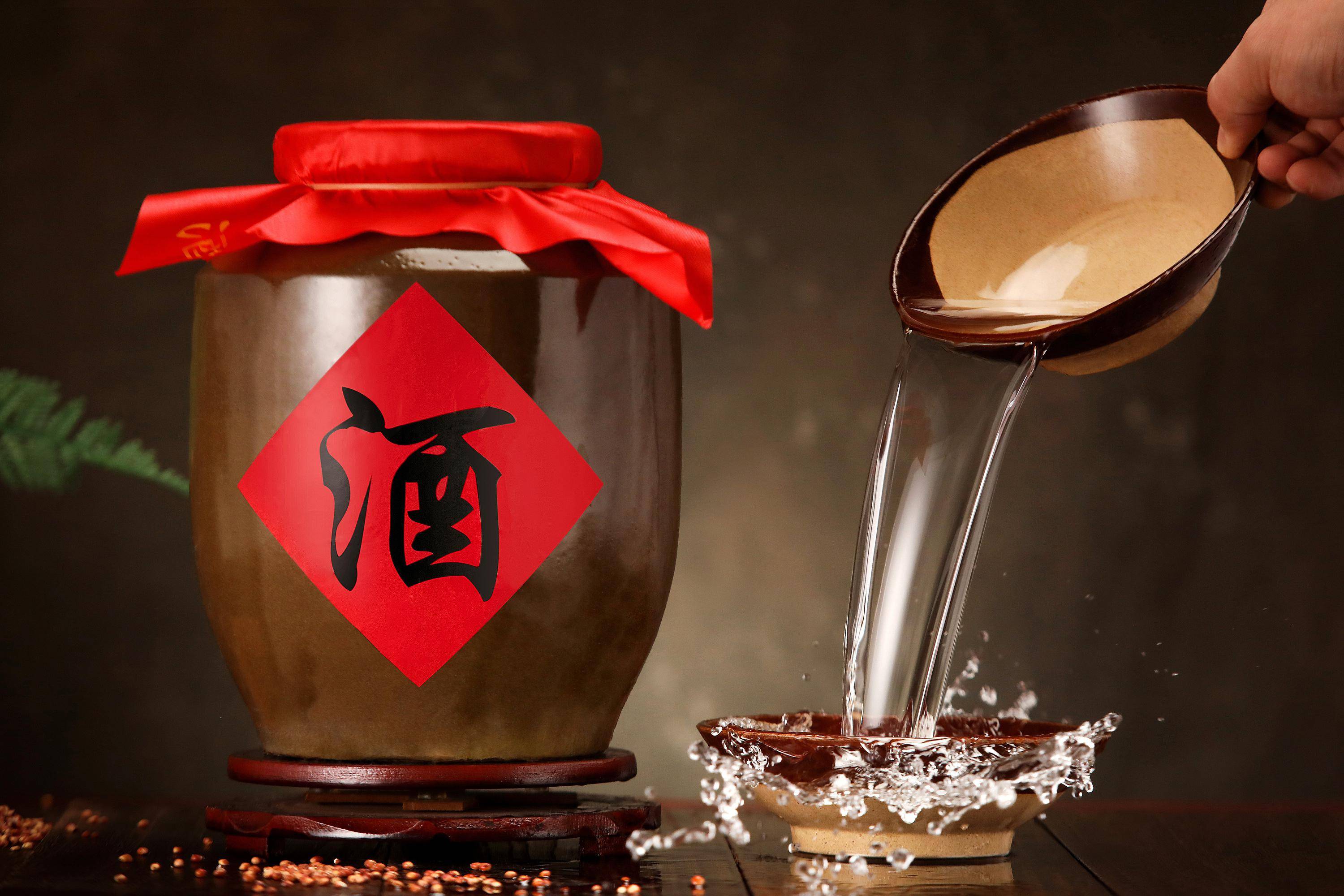 紹興黃酒大跳水！23元暢飲女兒紅，酒友們的平價口福時代來臨